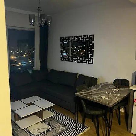 Fully Luxry With Swimming Pool Apartment *